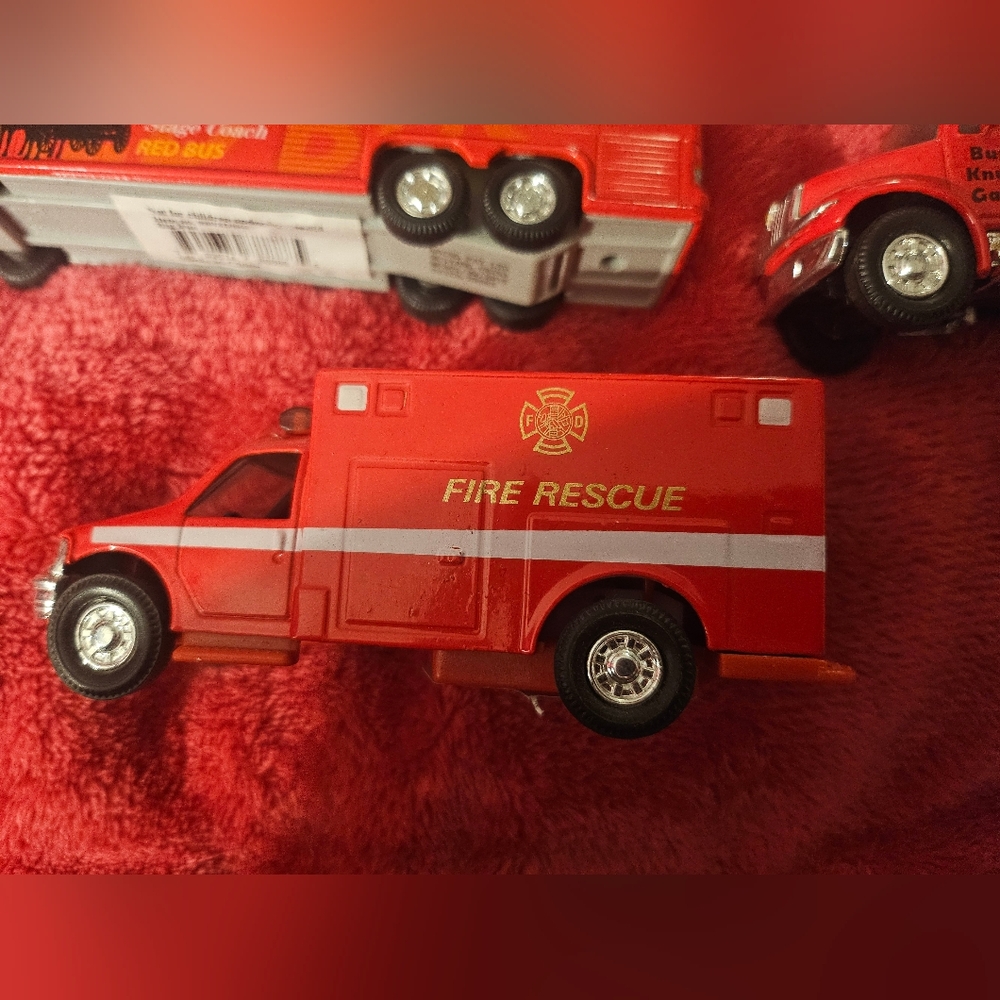 Shing Fat Huiyang Pullback Vehicle Lot of 5 (Fire, Ambulance, 2 Buses, Truck) - Picture 14 of 16